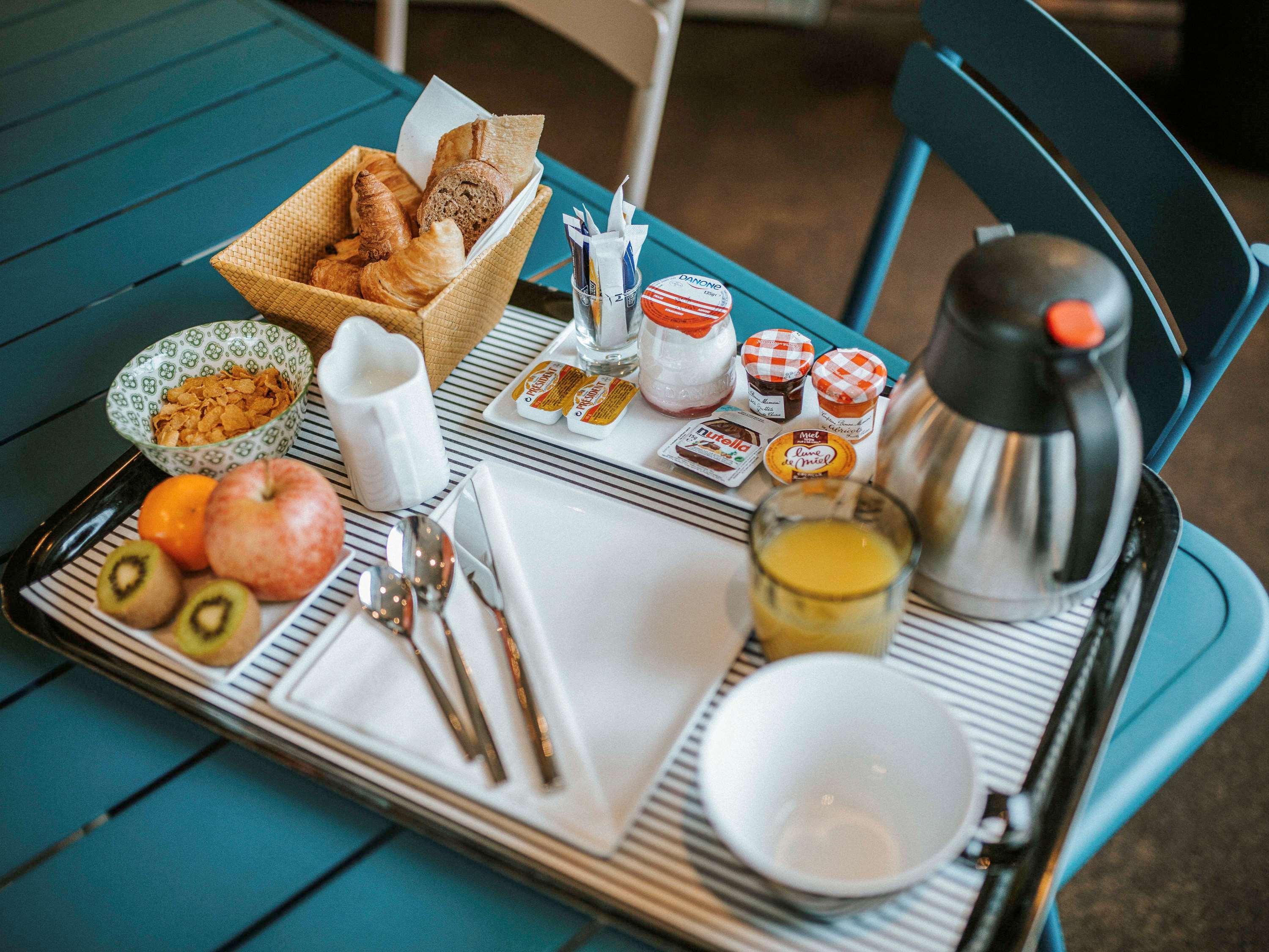 B&B Hotel Lyon Nord 4 Etoiles Dardilly Dış mekan fotoğraf